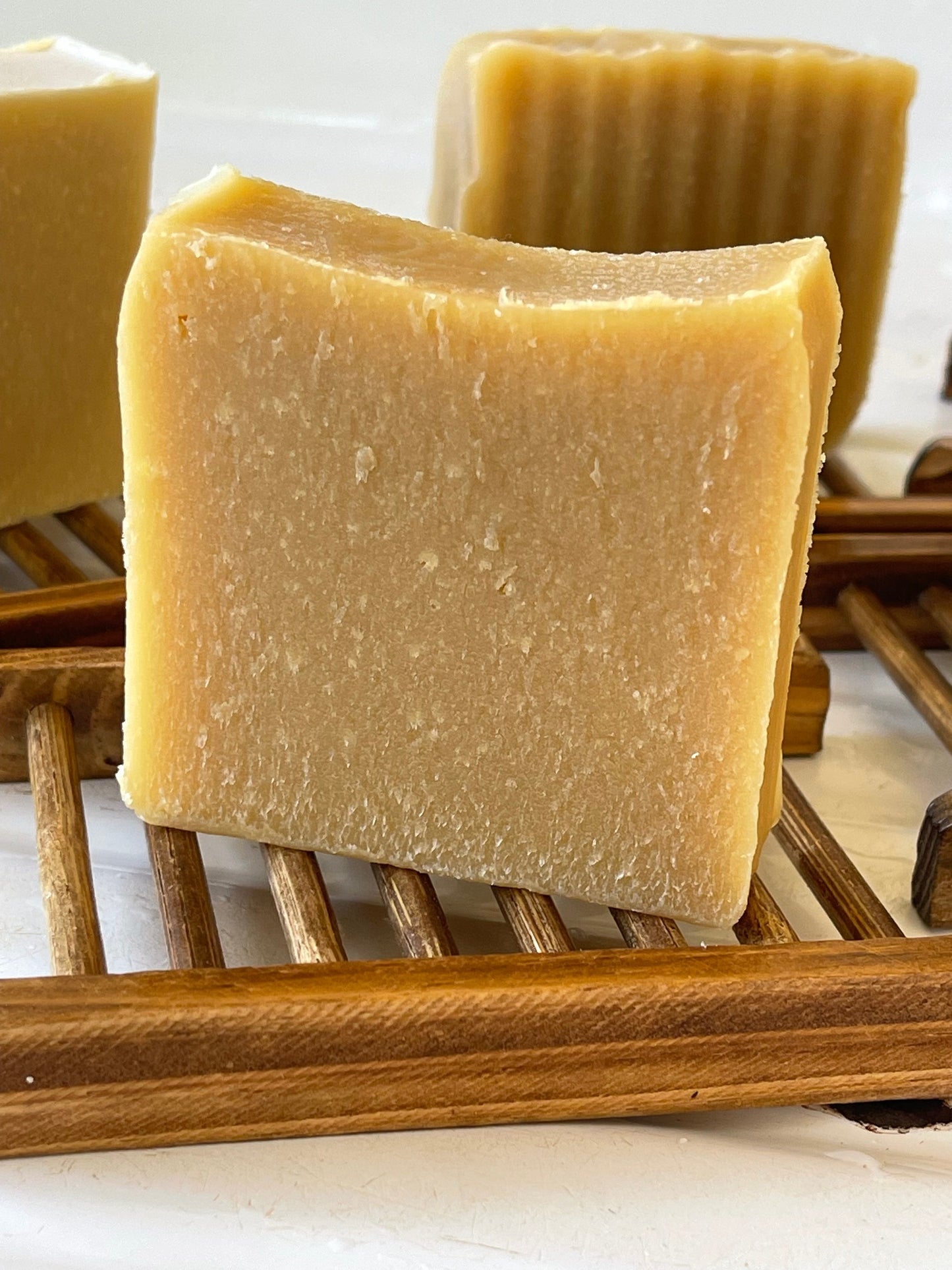 Cow Milk and Honey Luxurious Lard Soap Bar with Beeswax