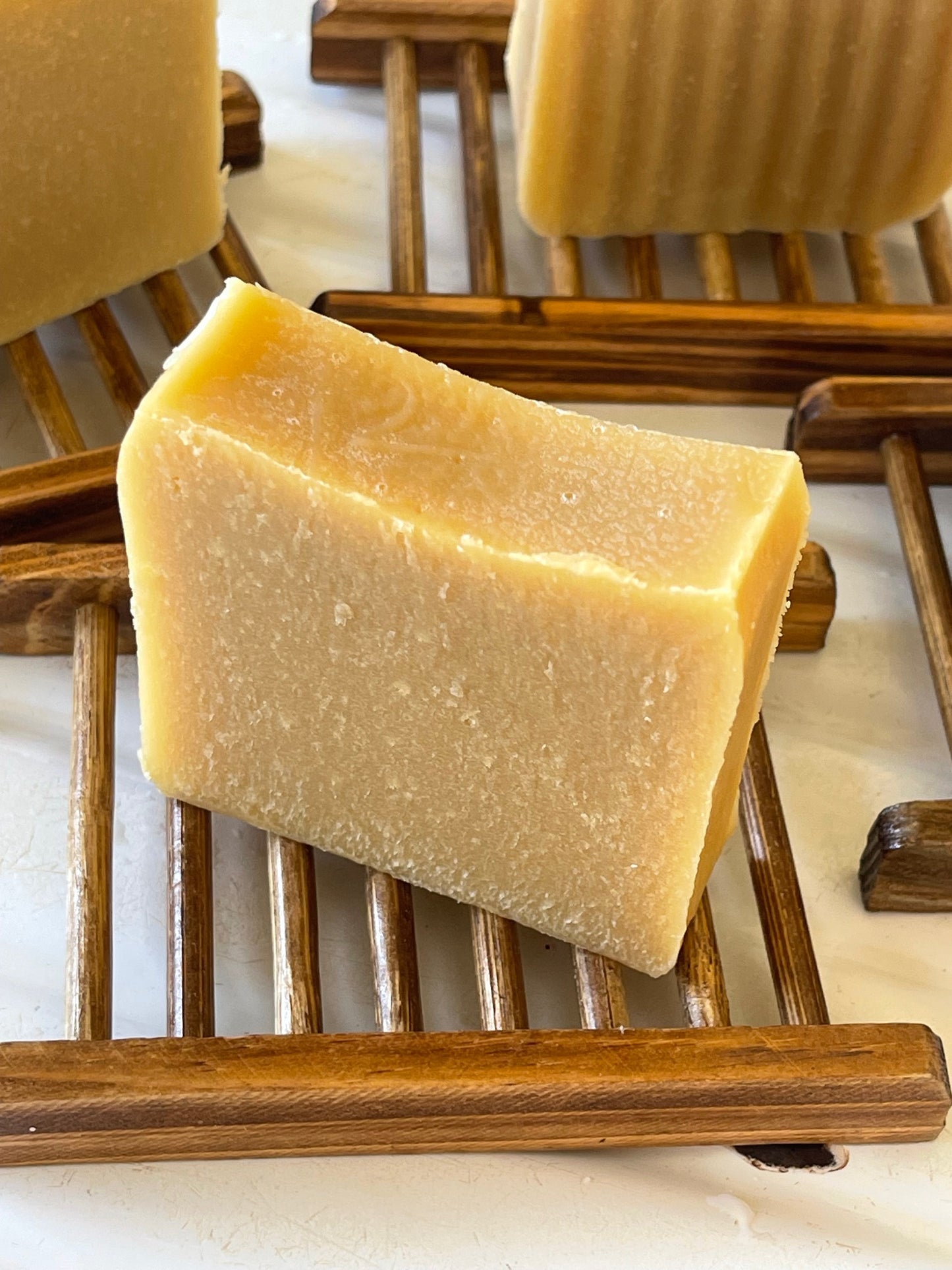 Cow Milk and Honey Luxurious Lard Soap Bar with Beeswax